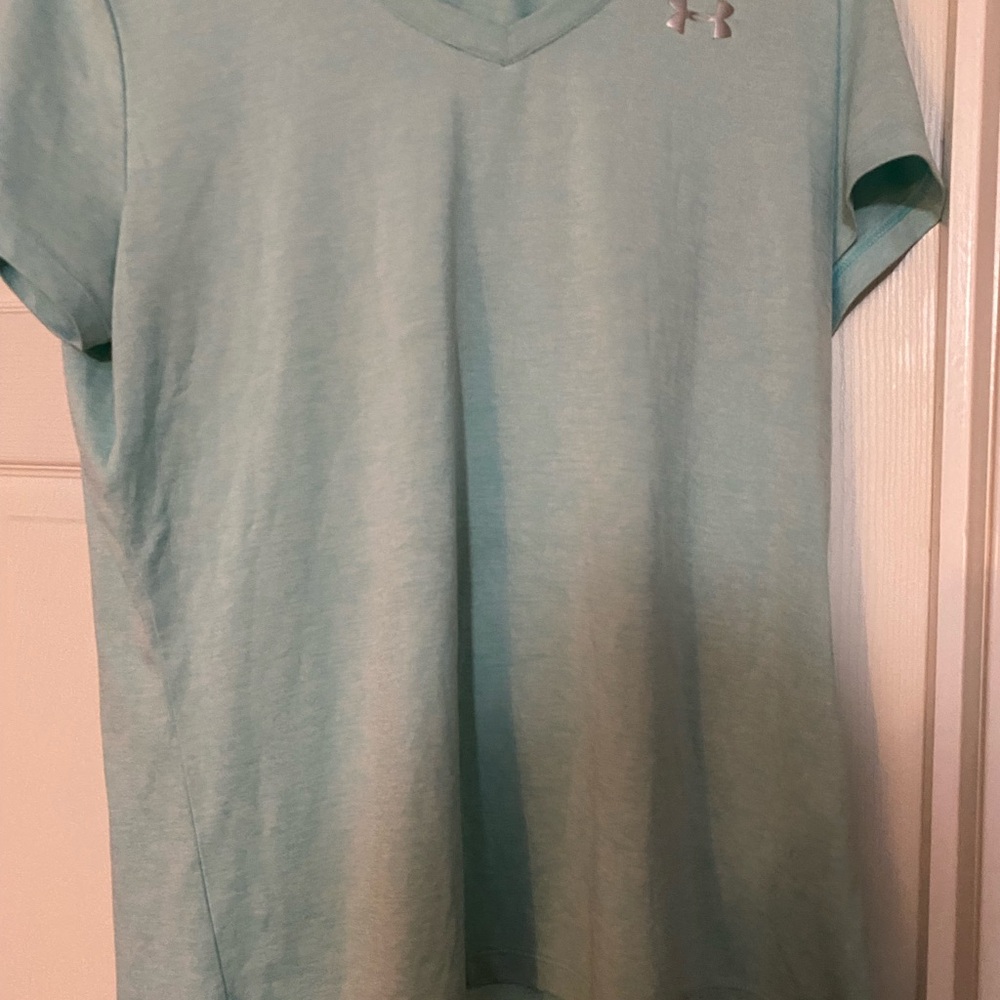 Under Armour Women's Seafoam V-Neck Performance Tee
